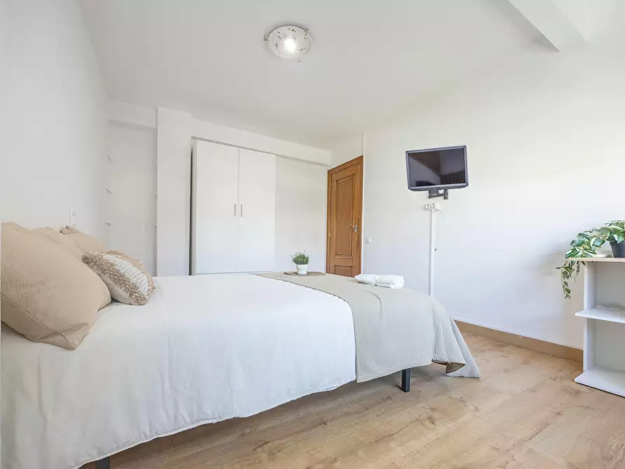 Immagine 4 di Camera in affitto  in Carrer d'Alemany a Valencia