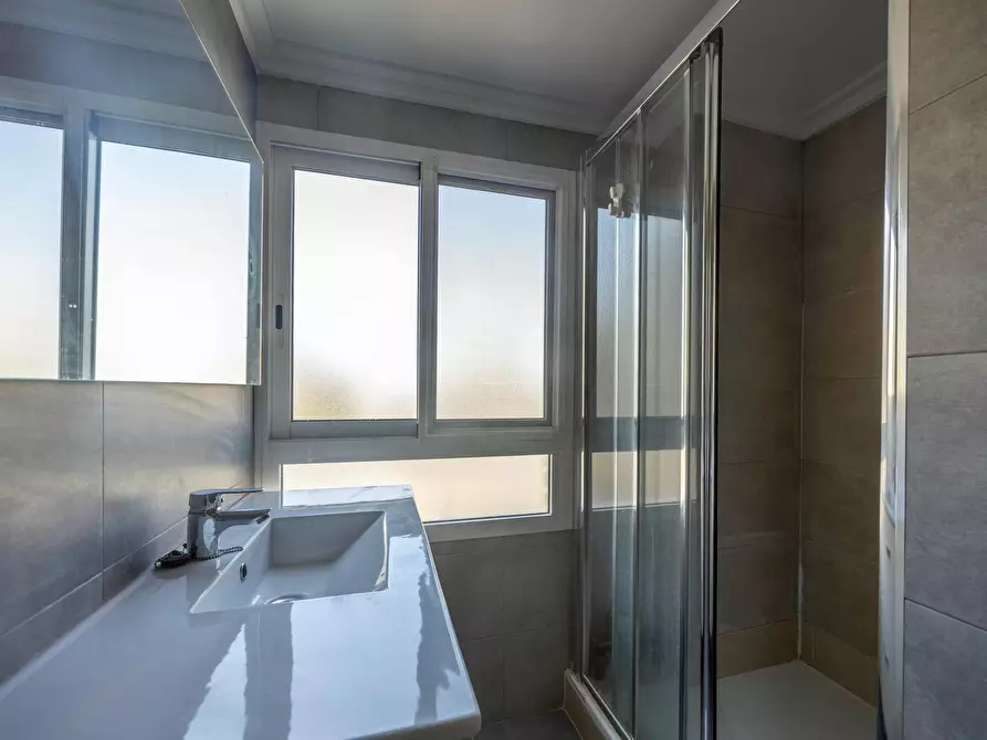 Immagine 8 di Camera in affitto  in Carrer d'Alemany a Valencia