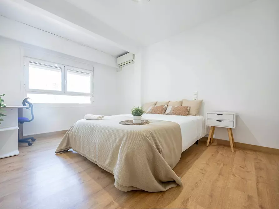 Immagine 1 di Camera in affitto  in Carrer d'Alemany a Valencia