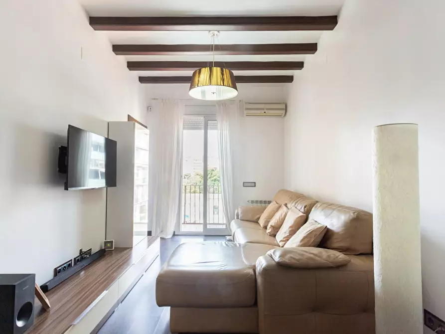 Immagine 3 di Appartamento in affitto  in Carrer de València a Barcelona