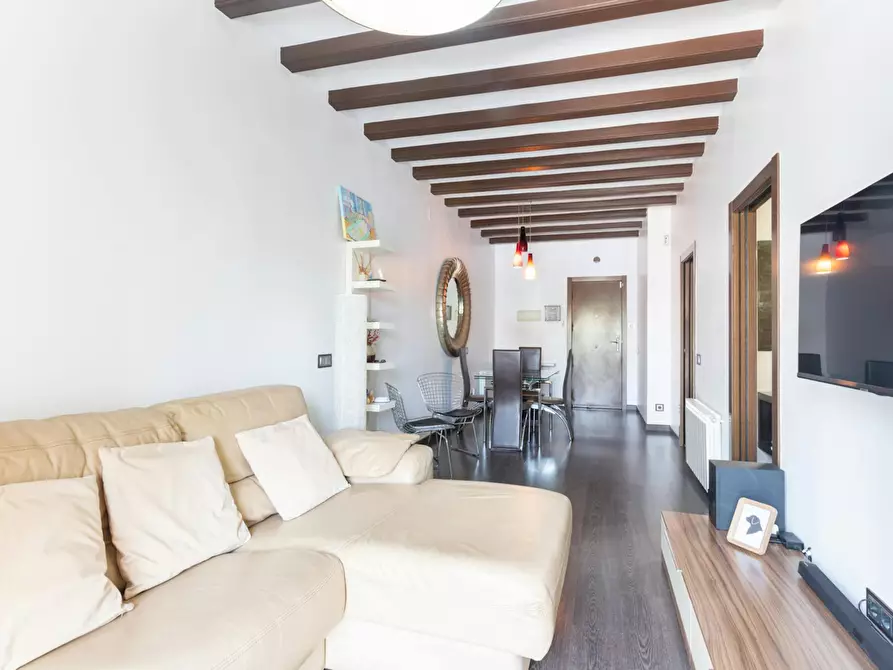 Immagine 6 di Appartamento in affitto  in Carrer de València a Barcelona