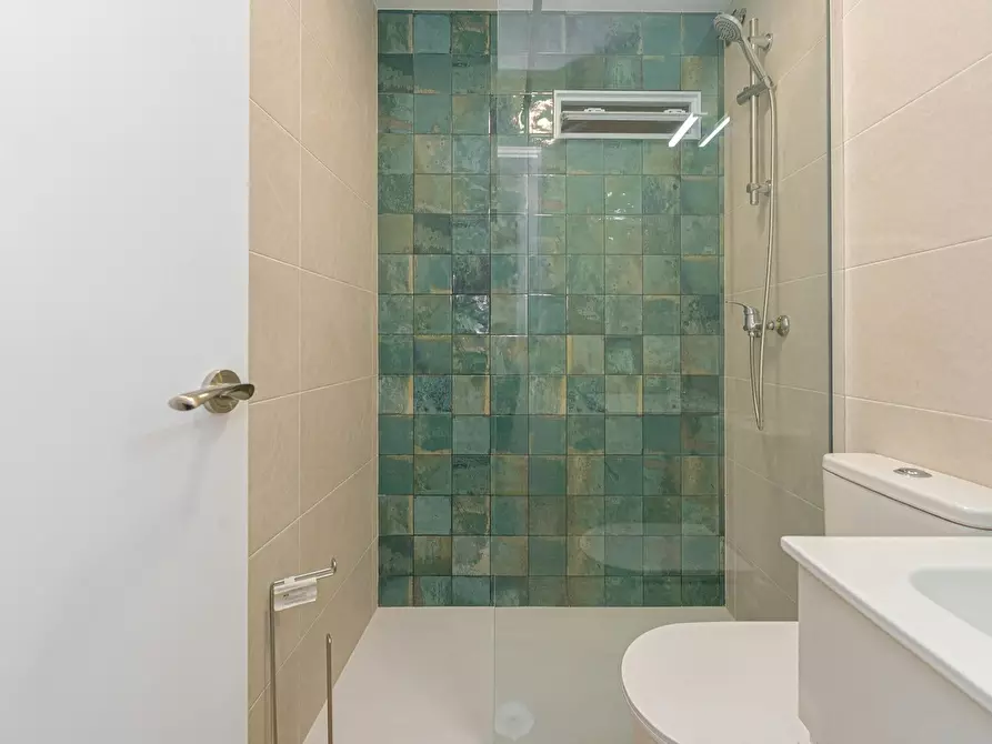 Immagine 7 di Camera in affitto  in Carrer Italia a Alicante/Alacant