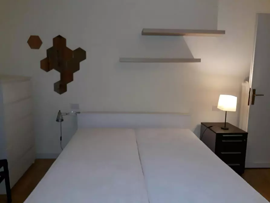 Immagine 2 di Camera in affitto  in Via Savonarola a Padova