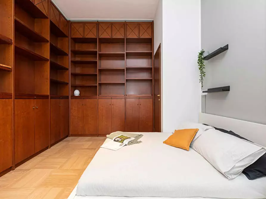 Immagine 1 di Camera in affitto  in Viale Emilio Caldara a Milano