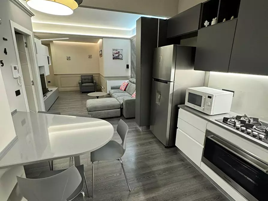 Immagine 10 di Appartamento in affitto  in Via Generale Francesco del Buono a Milazzo