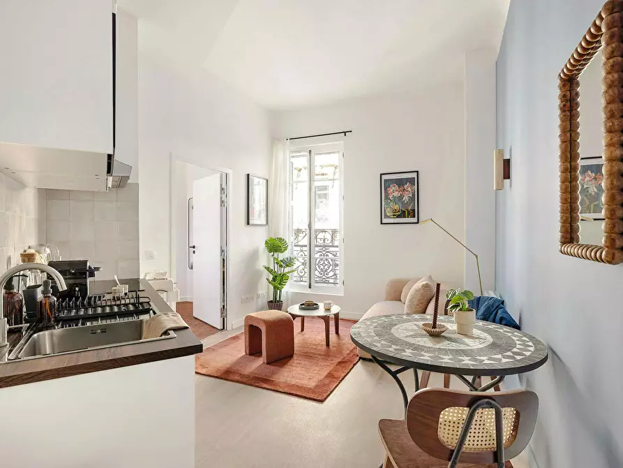 Immagine 1 di Appartamento in affitto  in Place Sadi-Carnot a Marseille 02