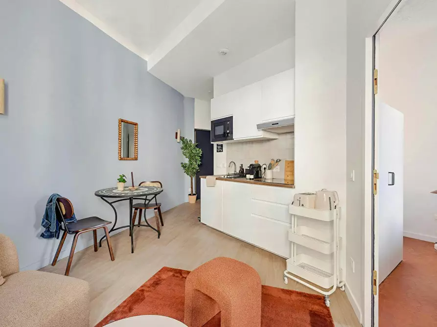 Immagine 2 di Appartamento in affitto  in Place Sadi-Carnot a Marseille 02