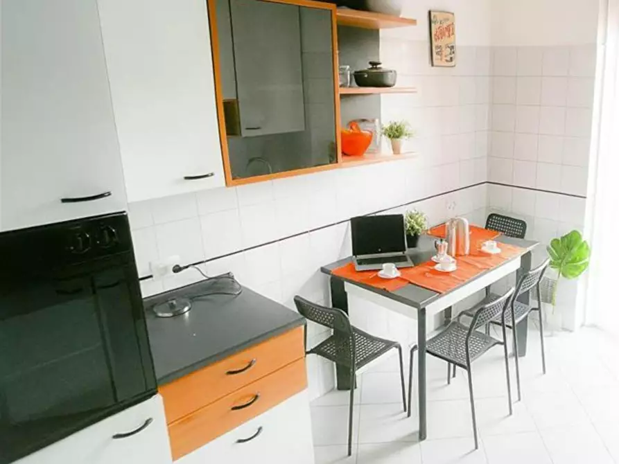 Immagine 3 di Camera in affitto  in Via Federico Chopin a Milano