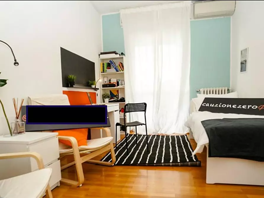 Immagine 1 di Camera in affitto  in Via Federico Chopin a Milano