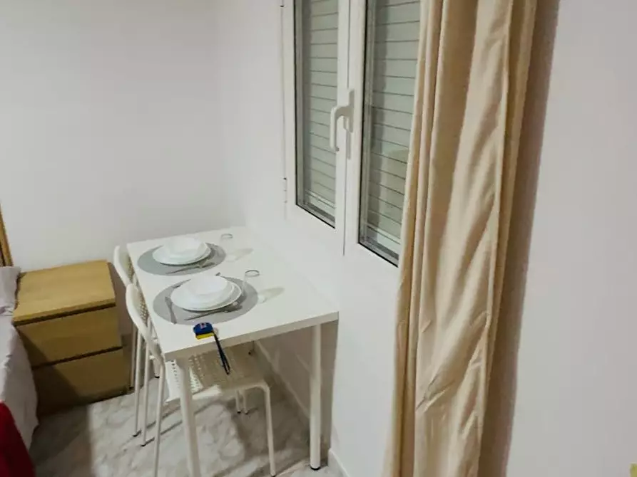 Immagine 2 di Camera in affitto  in Calle de Marcelo Usera a Madrid