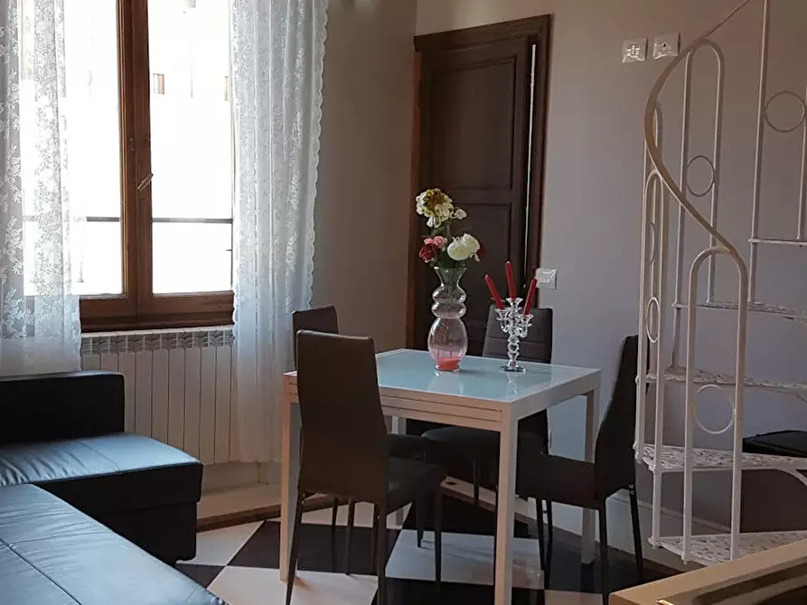 Immagine 2 di Camera in affitto  in Via dei Martiri del Popolo a Firenze