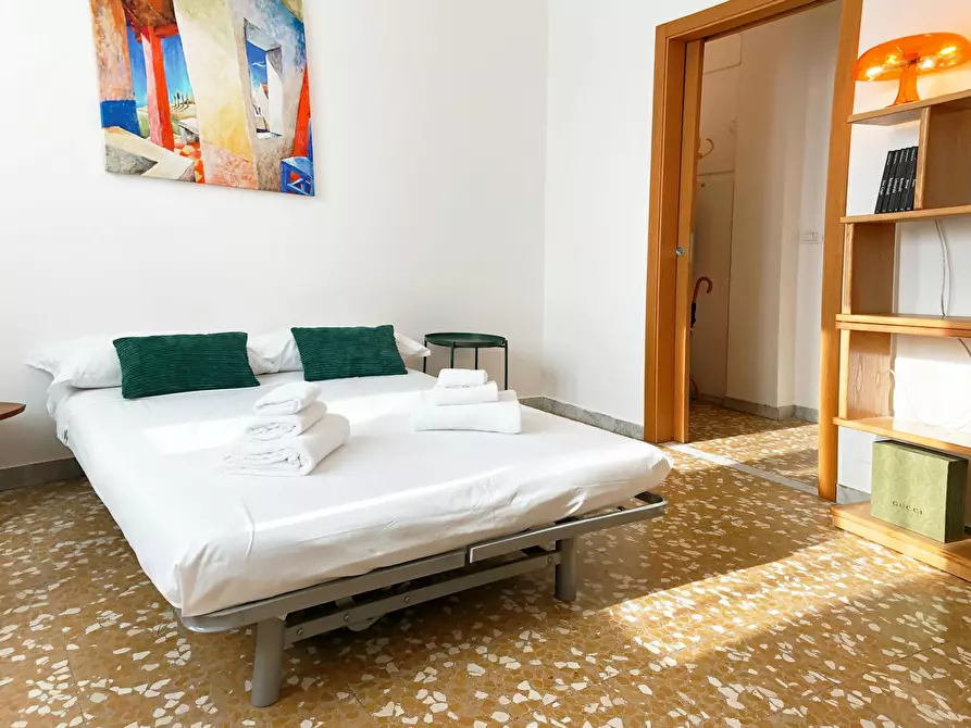 Immagine 2 di Camera in affitto  in Via Rembrandt a Milano