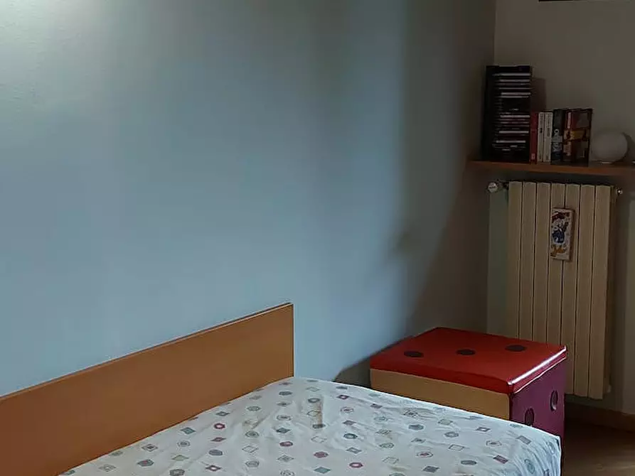 Immagine 2 di Camera in affitto  in Via Cristoforo Colombo a Carate Brianza
