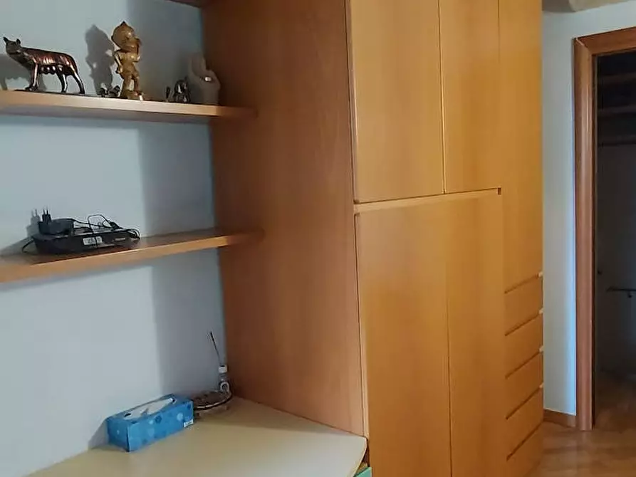 Immagine 4 di Camera in affitto  in Via Cristoforo Colombo a Carate Brianza