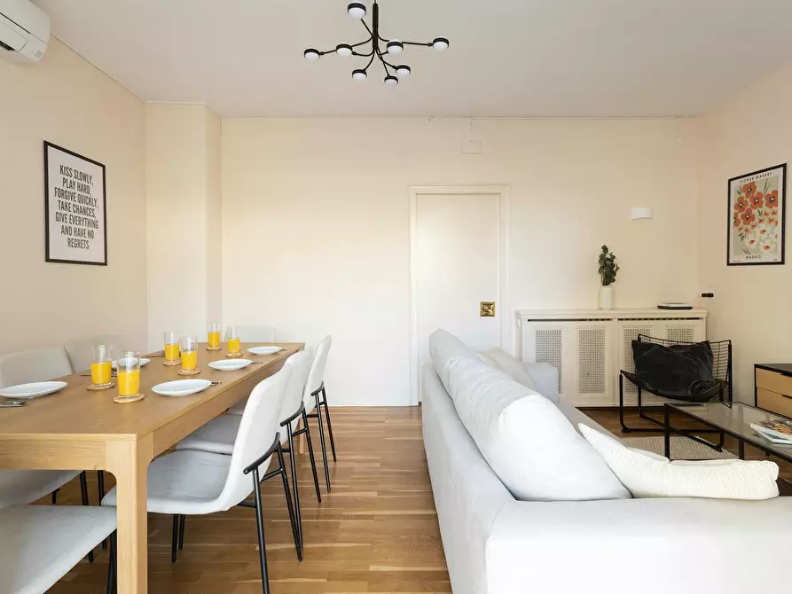 Immagine 5 di Camera in affitto  in Carrer d'Entença a Barcelona