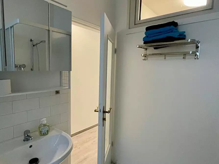 Immagine 2 di Appartamento in affitto  in Mainzer Straße a Berlin