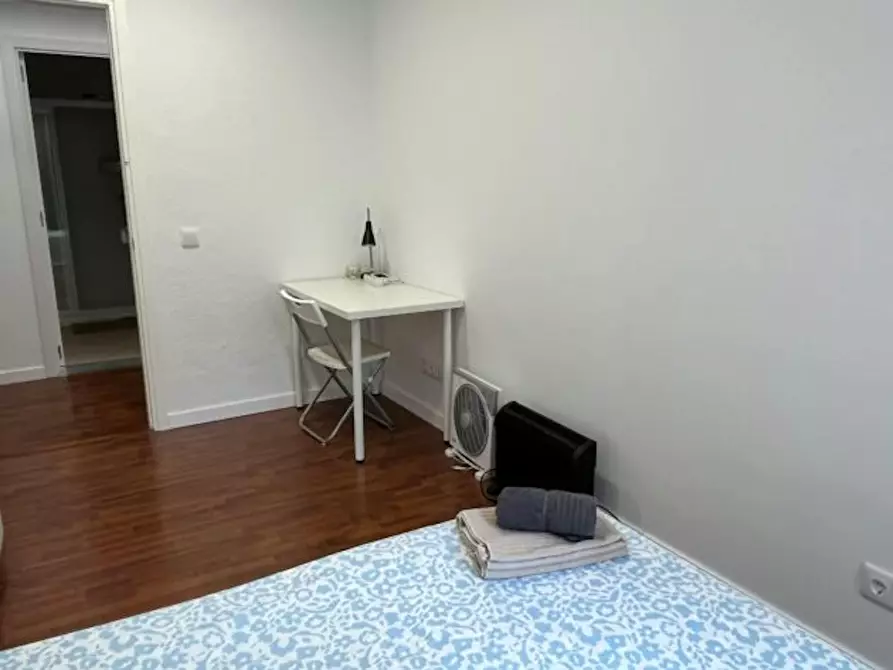 Immagine 7 di Camera in affitto  in Passeig de Sant Joan a Barcelona