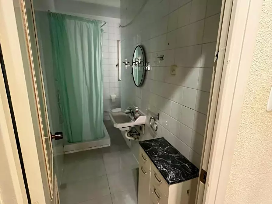 Immagine 4 di Camera in affitto  in Calle Riquelme a Murcia