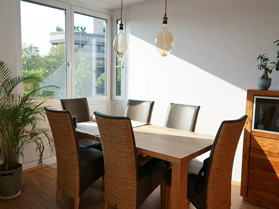 Immagine 4 di Appartamento in affitto  in Stadtwaldgürtel a Köln