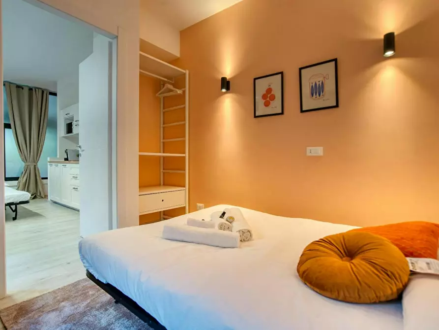 Immagine 2 di Appartamento in affitto  in Viale Giovanni Suzzani a Milano