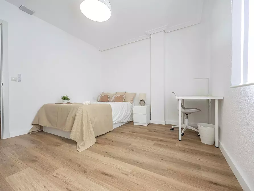 Immagine 1 di Camera in affitto  in Carrer de Dolores Alcaide a Valencia