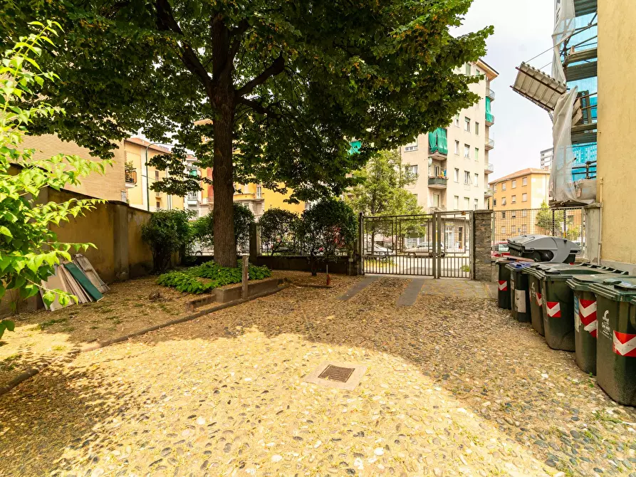 Immagine 8 di Camera in affitto  in Via Finalmarina a Torino