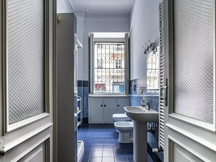 Immagine 4 di Camera in affitto  in Corso Svizzera a Torino