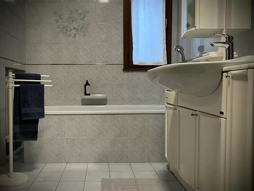 Immagine 9 di Camera in affitto  in Via Sabbioni a Padova