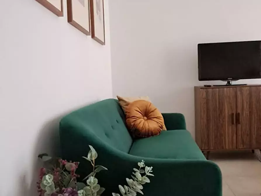 Immagine 2 di Appartamento in affitto  in Via Lorenzo Valla a Roma