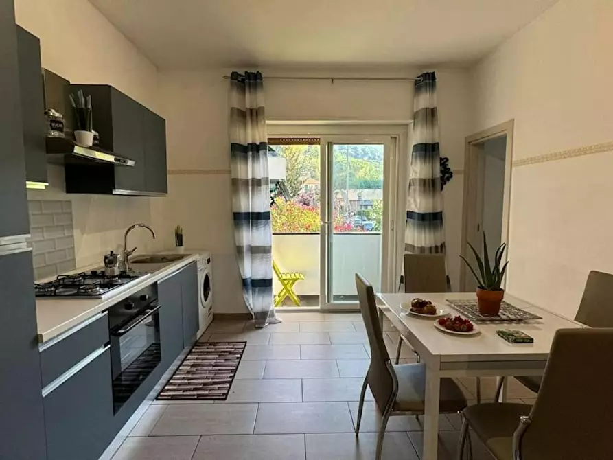 Immagine 1 di Appartamento in affitto  in Via Francesco Baracca a Rapallo