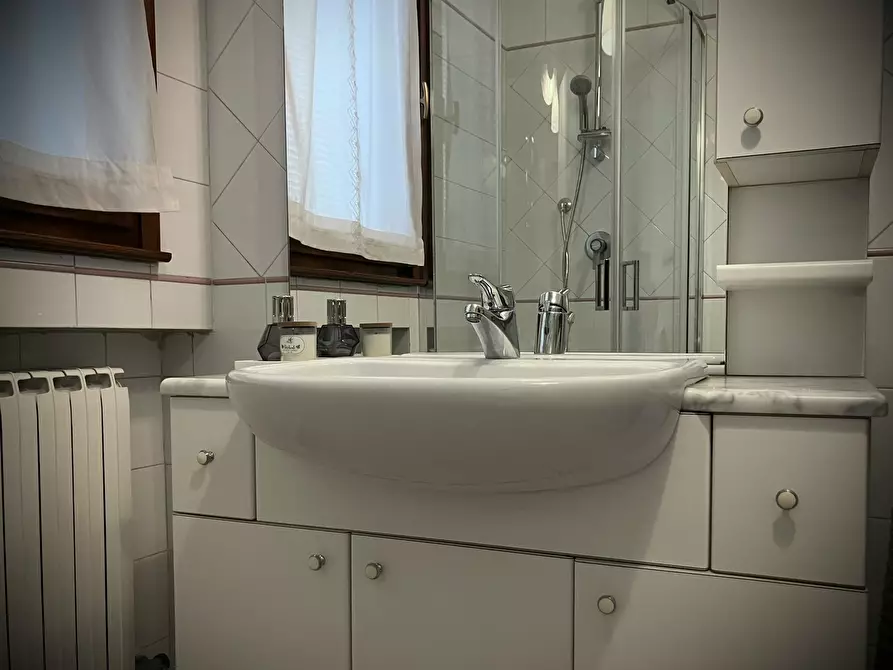 Immagine 8 di Camera in affitto  in Via Sabbioni a Padova