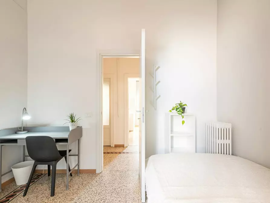 Immagine 3 di Camera in affitto  in Viale Giovanni da Cermenate a Milano