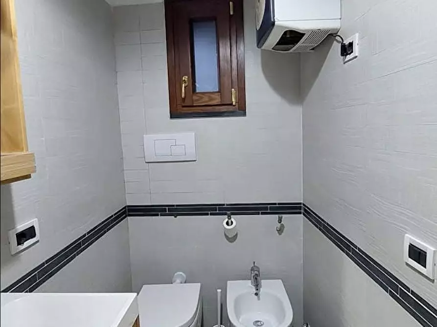 Immagine 5 di Camera in affitto  in Via San Giovanni Maggiore Pignatelli a Napoli