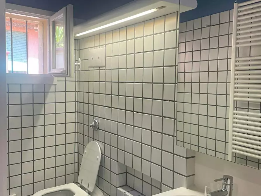 Immagine 10 di Appartamento in affitto  in Via San Petronio Vecchio a Bologna