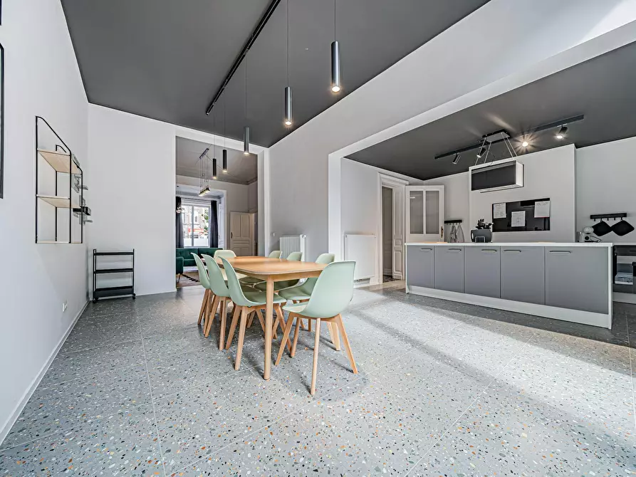 Immagine 9 di Camera in affitto  in Boulevard Solvay a Charleroi