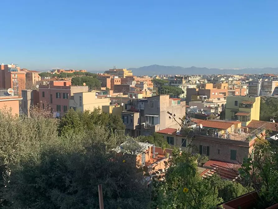 Immagine 9 di Appartamento in affitto  in Via del Pigneto a Roma