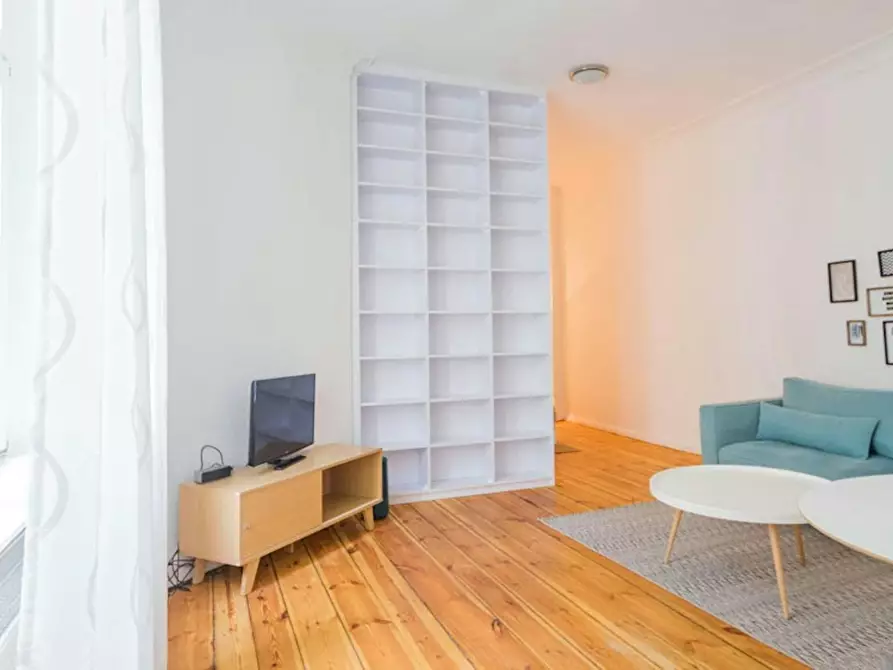 Immagine 5 di Appartamento in affitto  in Erich-Weinert-Straße a Berlin