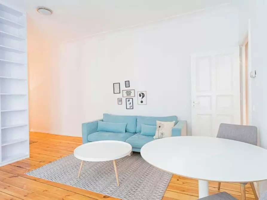 Immagine 3 di Appartamento in affitto  in Erich-Weinert-Straße a Berlin