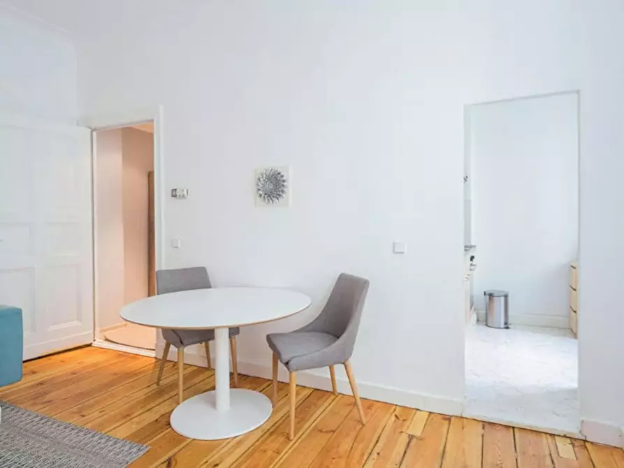 Immagine 7 di Appartamento in affitto  in Erich-Weinert-Straße a Berlin