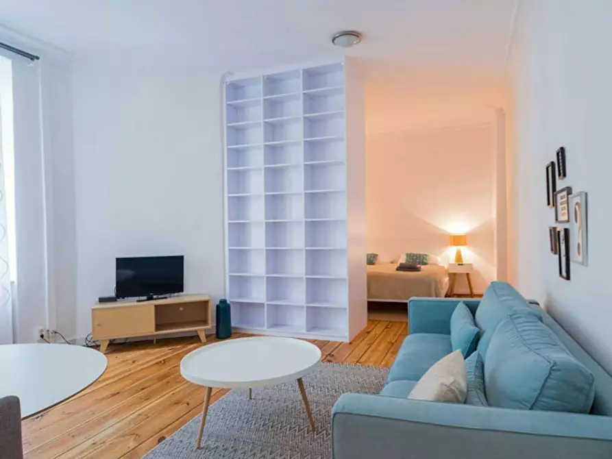 Immagine 4 di Appartamento in affitto  in Erich-Weinert-Straße a Berlin