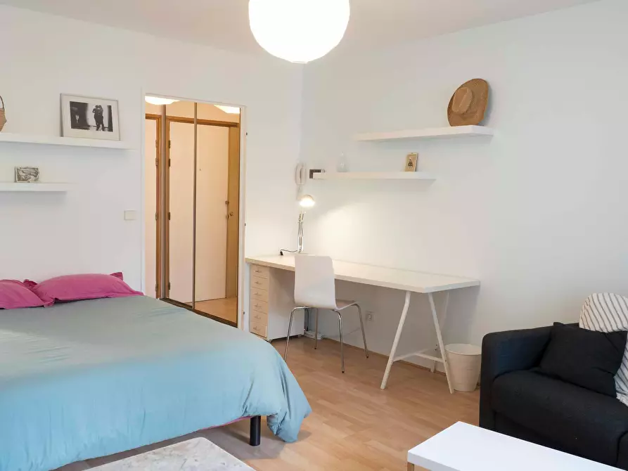 Immagine 5 di Appartamento in affitto  in Passage Thiéré a Paris
