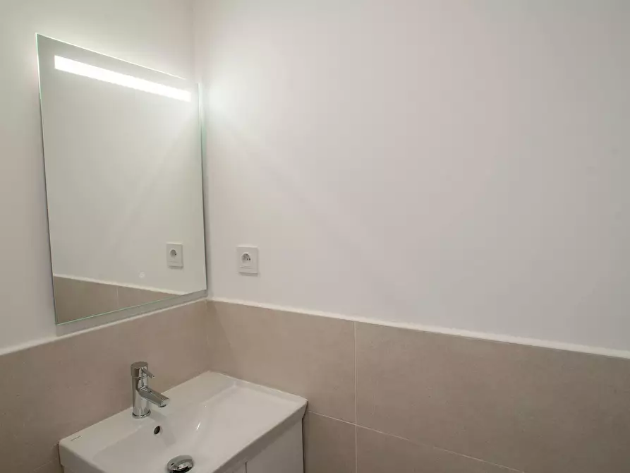 Immagine 6 di Camera in affitto  in Carrer Trafalgar a Barrio De Porta