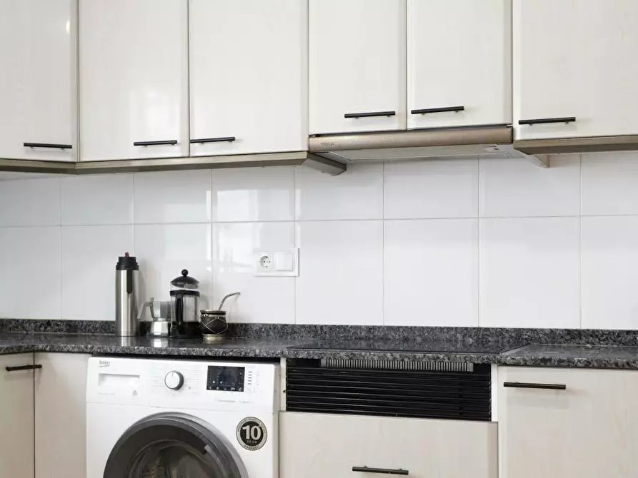 Immagine 4 di Camera in affitto  in Avinguda del Cid a Valencia