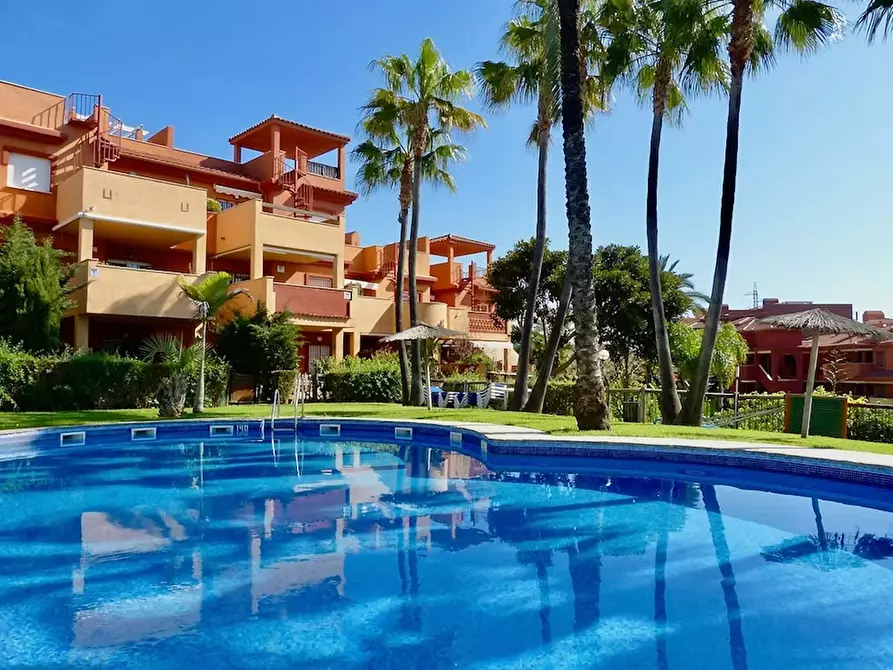 Immagine 1 di Appartamento in affitto  in Urbanización La Reserva a Marbella