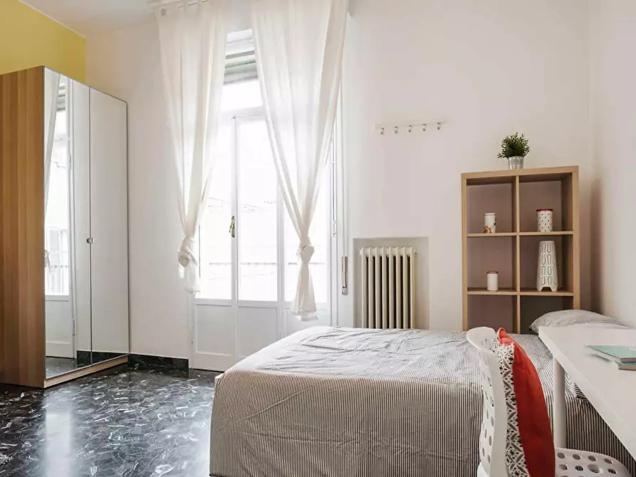 Immagine 10 di Camera in affitto  in Via delle Belle Arti a Bologna