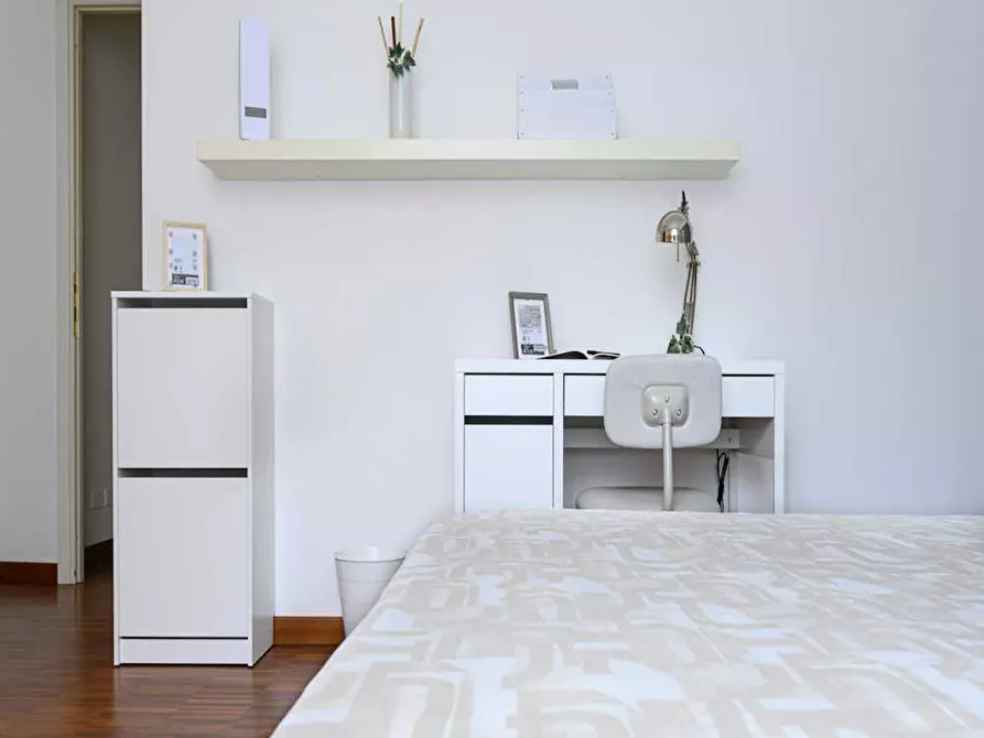 Immagine 4 di Camera in affitto  in Via Giovanni Pezzotti a Milano