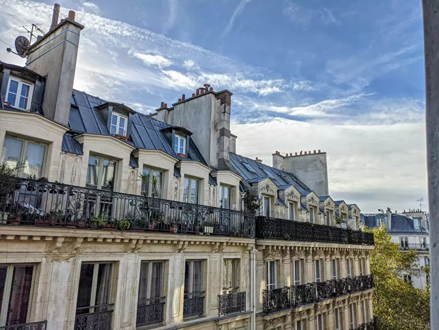 Immagine 4 di Appartamento in affitto  in Rue des Lombards a Paris