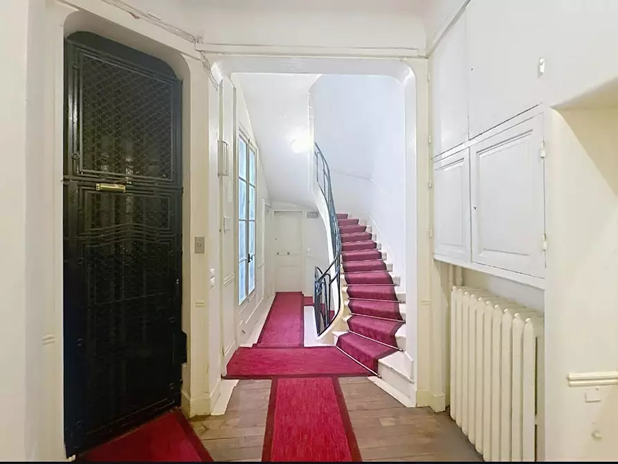 Immagine 7 di Appartamento in affitto  in Rue Saint-Roch a Paris
