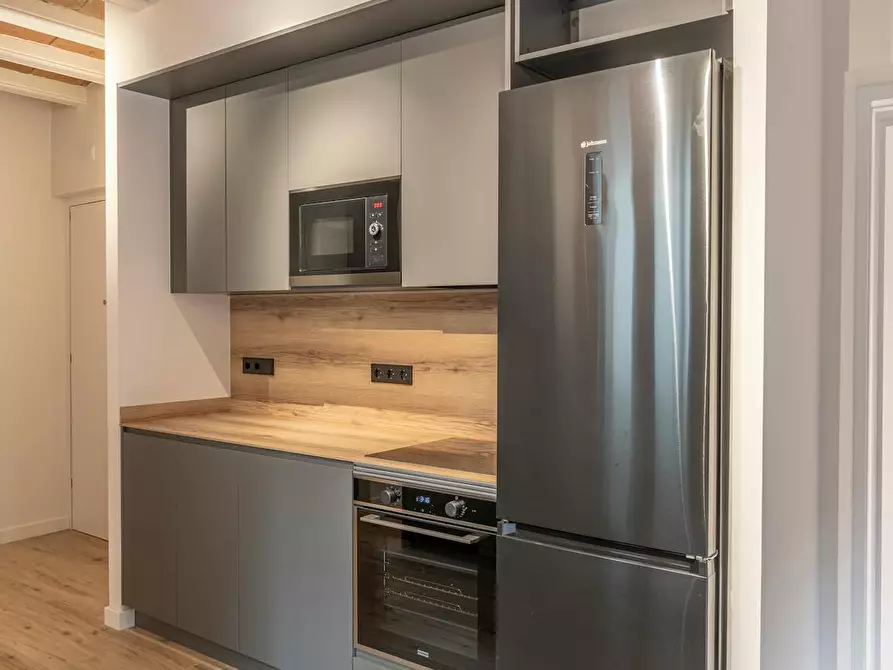 Immagine 6 di Camera in affitto  in Carrer de Salomó ben Adret a Barcelona