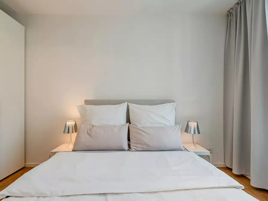 Immagine 5 di Appartamento in affitto  in Chausseestraße a Berlin